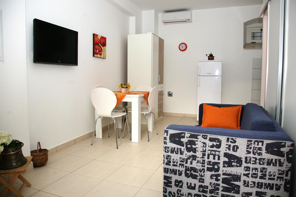 Apartments Basic Split Room photo
